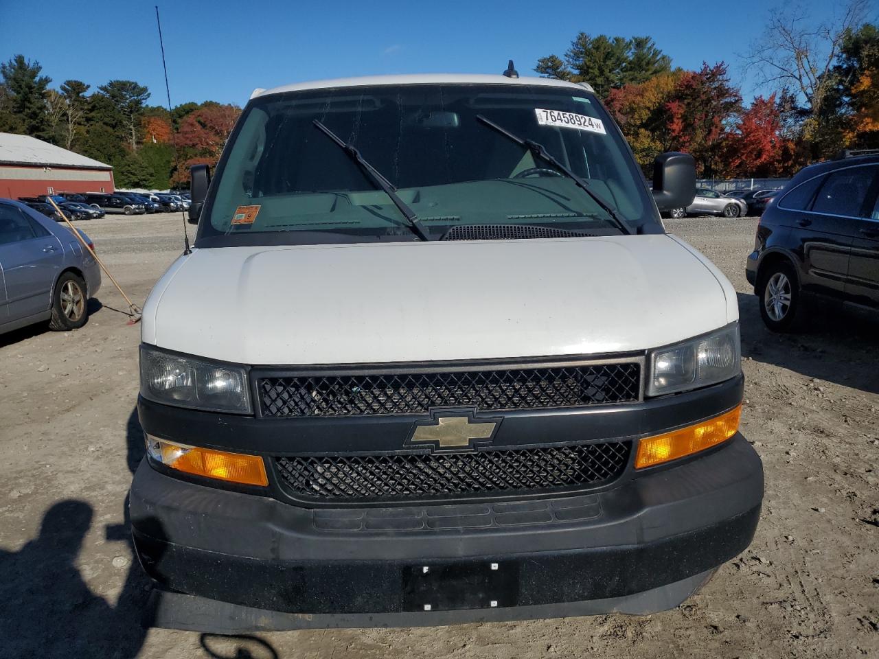 1GCWGBFP1K1240466 2019 Chevrolet Express G2500