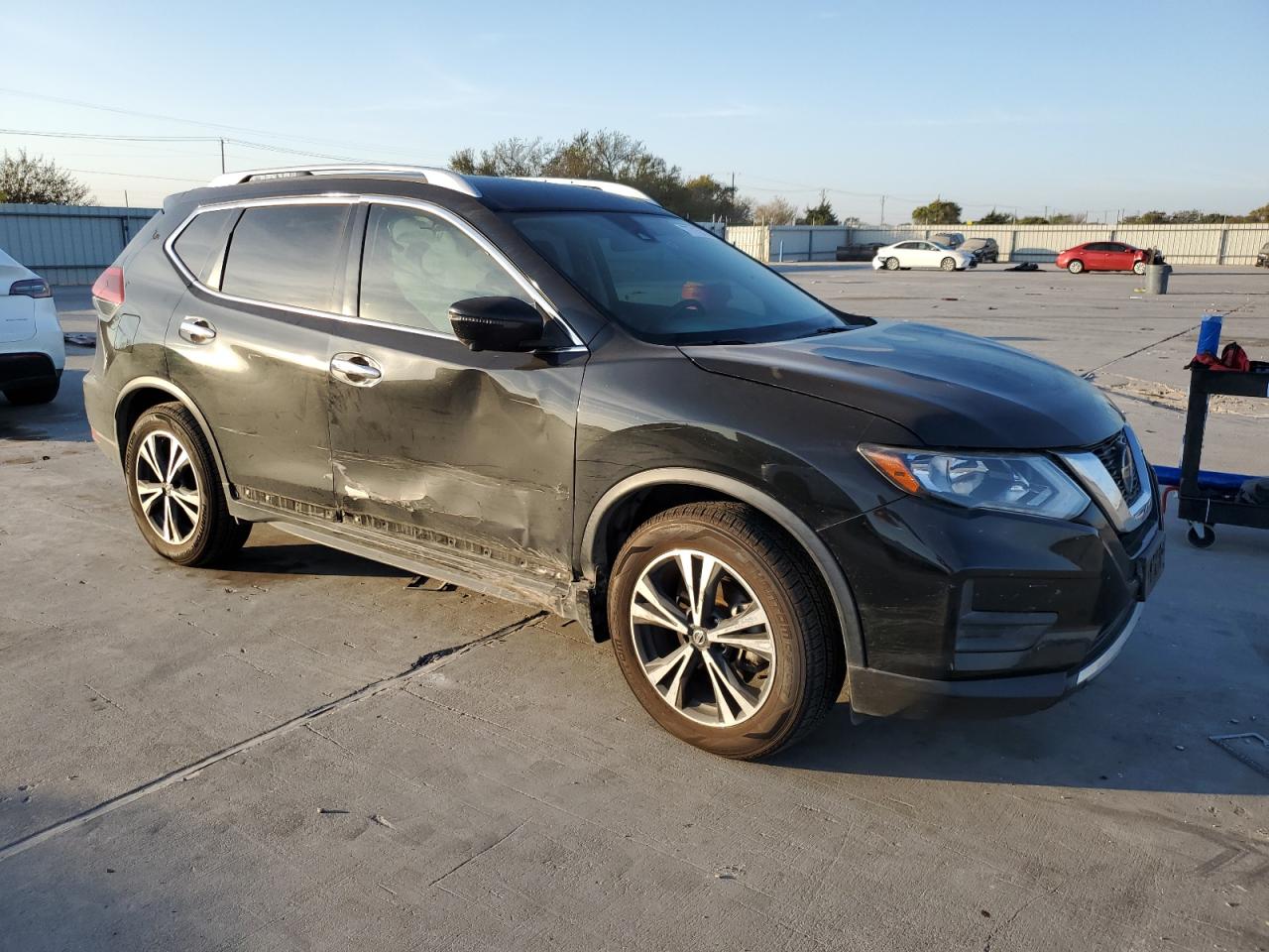 2019 Nissan Rogue - Image 4