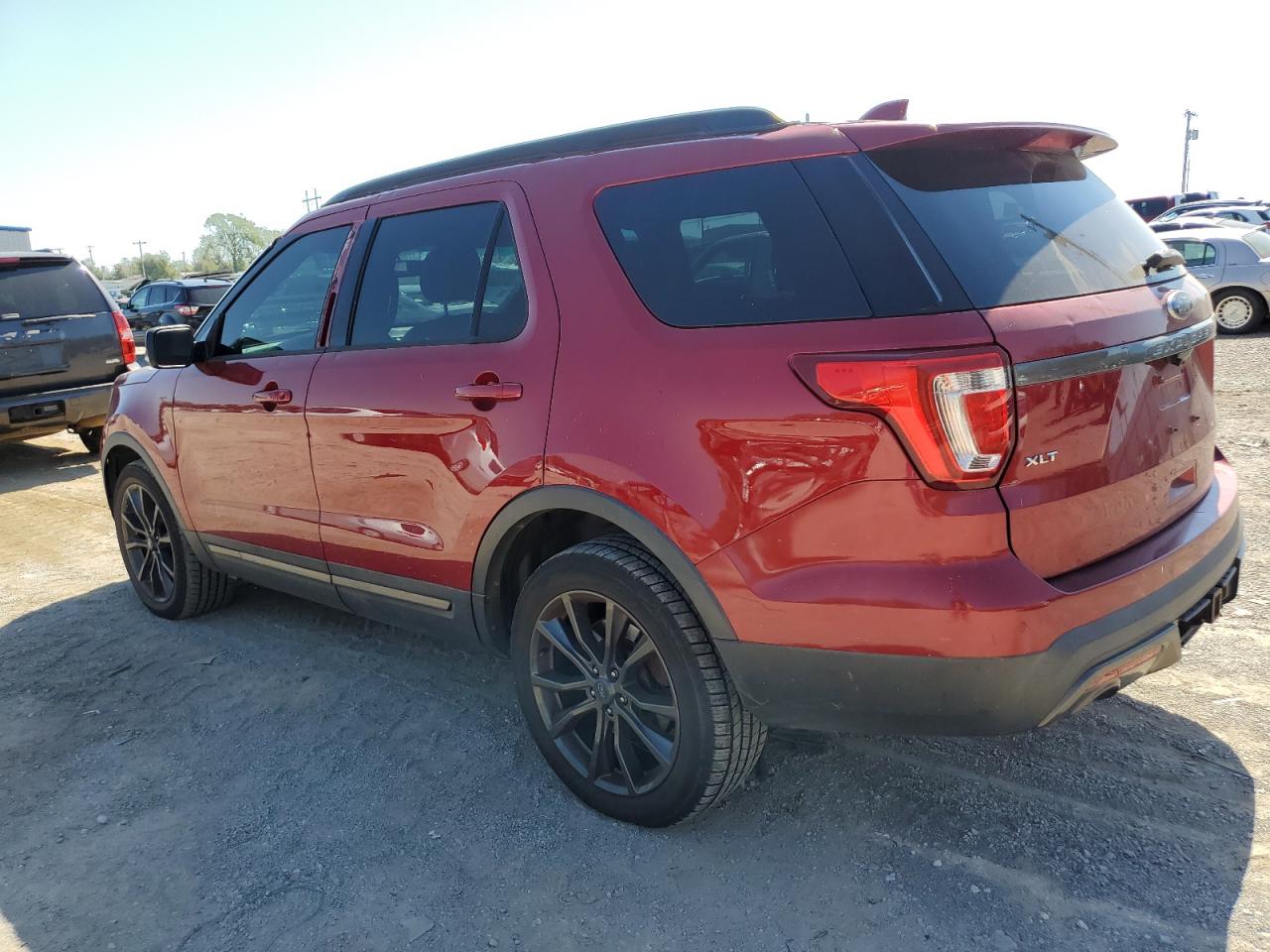 1FM5K8D86HGB63507 2017 FORD EXPLORER - Image 2