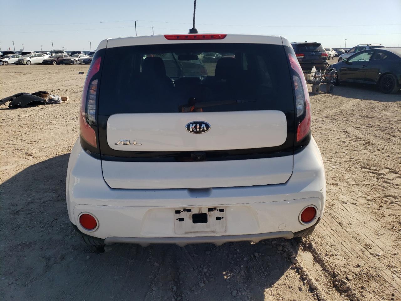 KNDJP3A56K7673459 2019 Kia Soul +