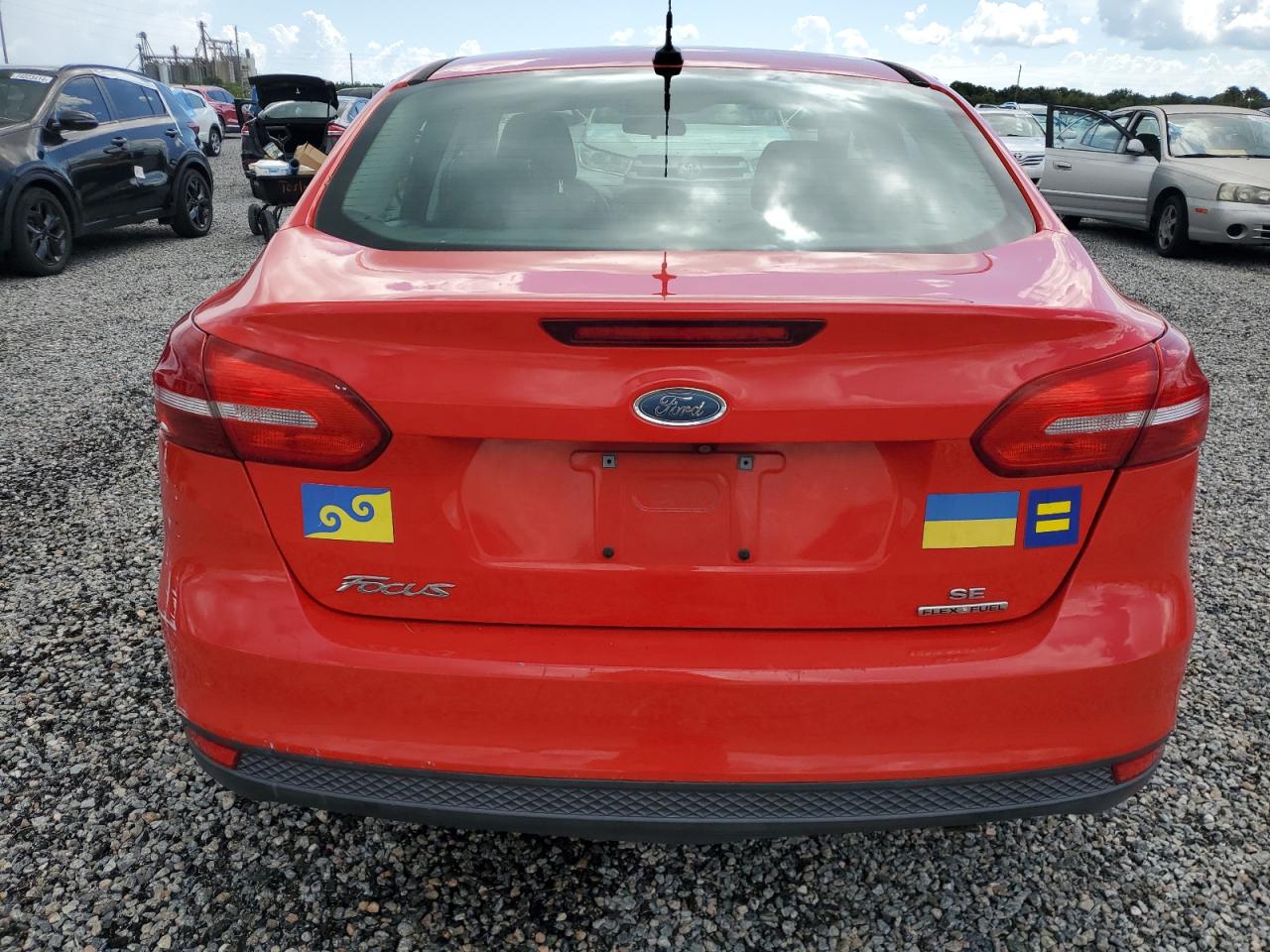 1FADP3F21FL269998 2015 Ford Focus Se