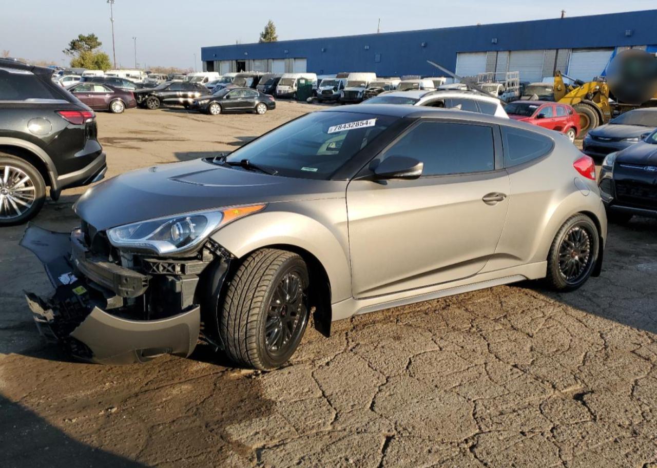 2013 Hyundai Veloster - Image 1