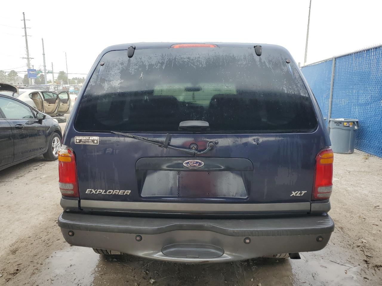 2000 Ford Explorer Xlt VIN: 1FMDU83P1YZA49126 Lot: 76466824