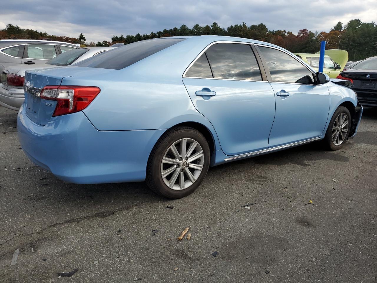 2014 Toyota Camry - Image 3