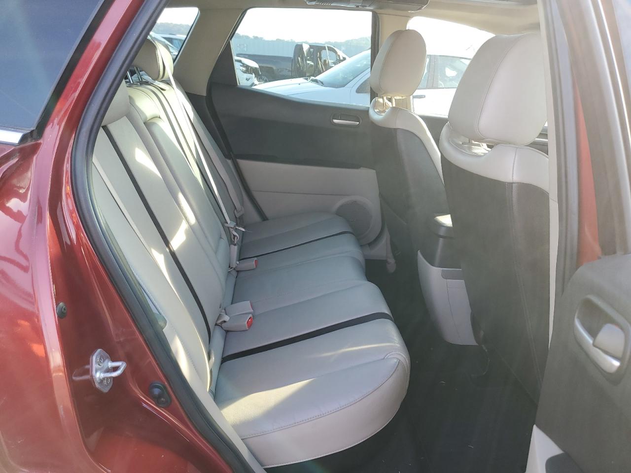 2008 Mazda CX-7 - Image 11