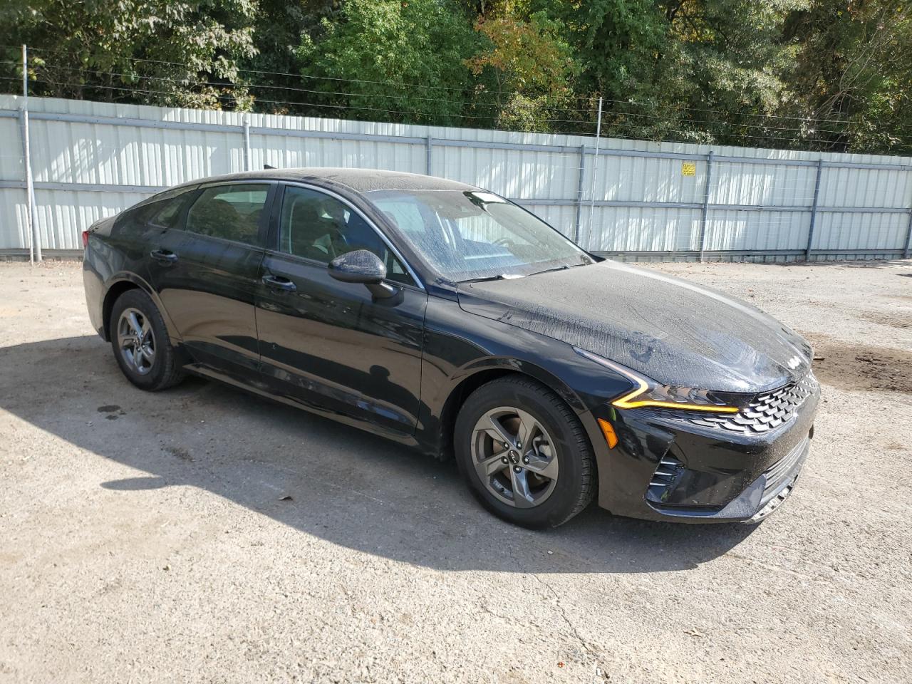 2022 Kia K5 - Image 4