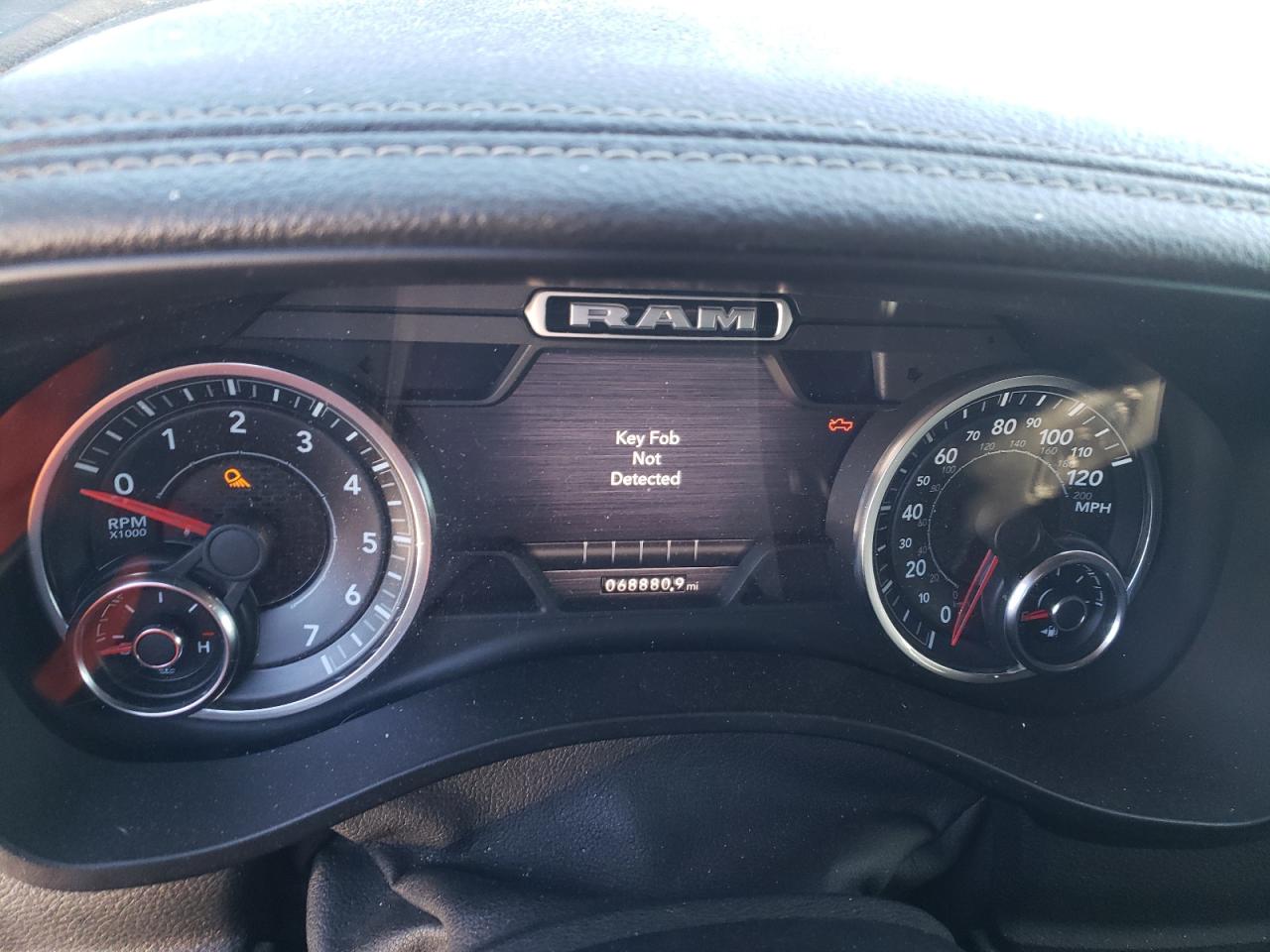 2020 RAM 1500 - Image 9