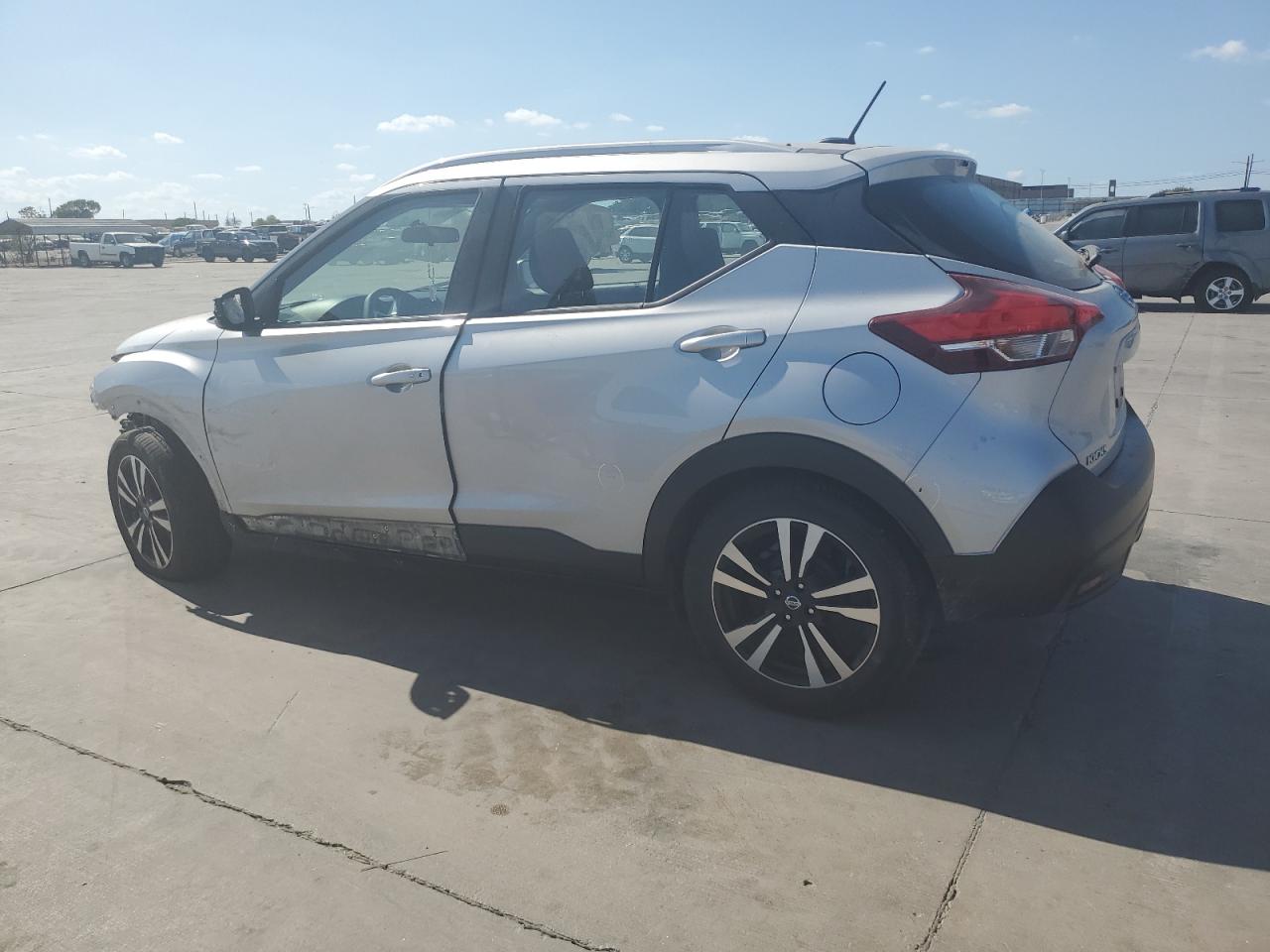 2019 Nissan Kicks - Image 2