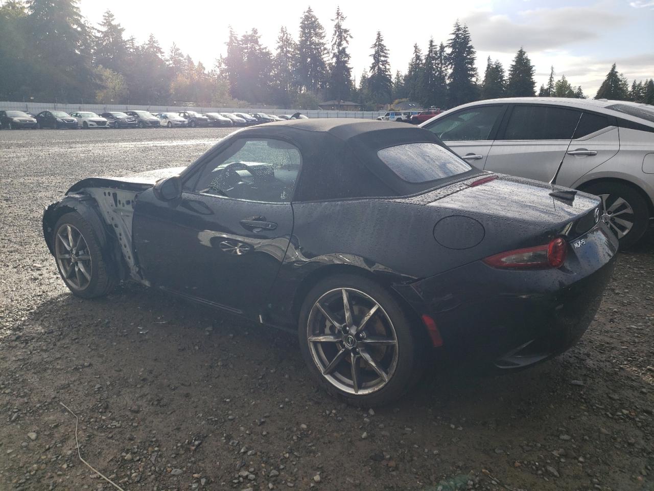 2022 Mazda MX-5 - Image 2
