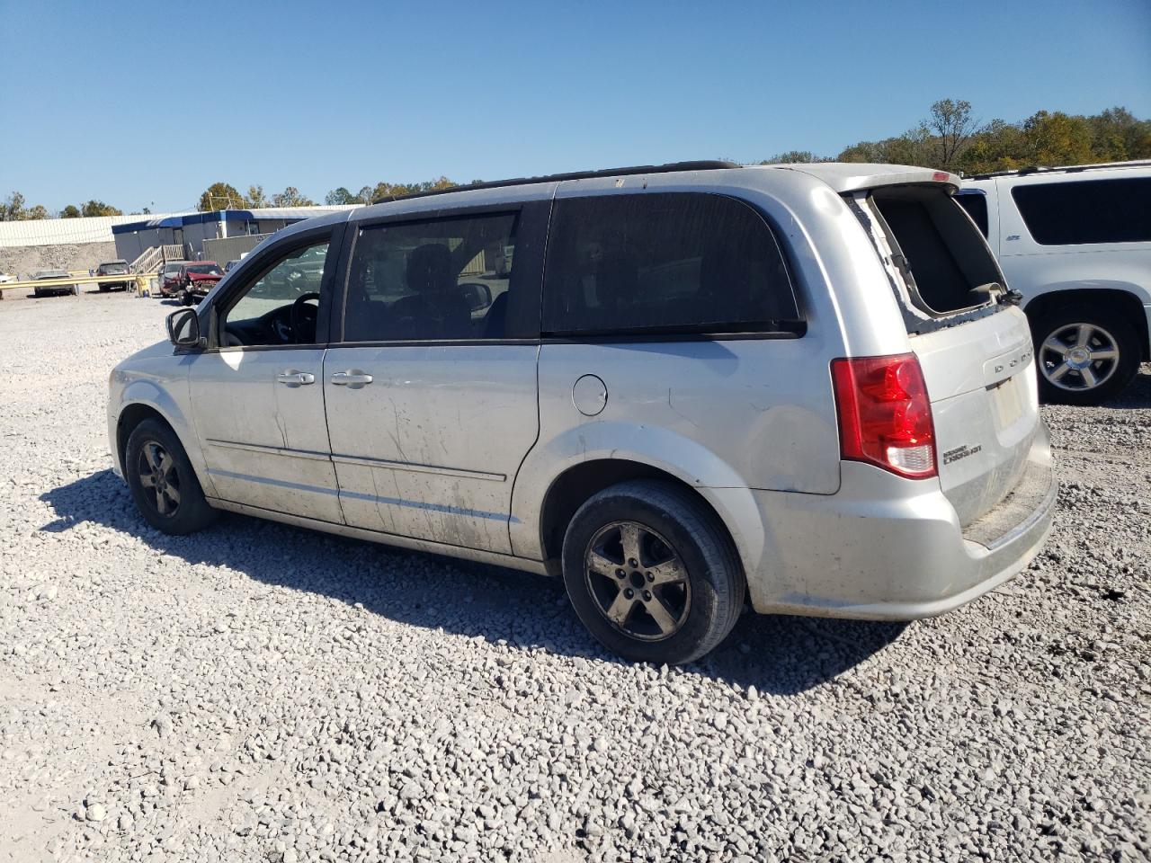 2012 Dodge Caravan - Image 2