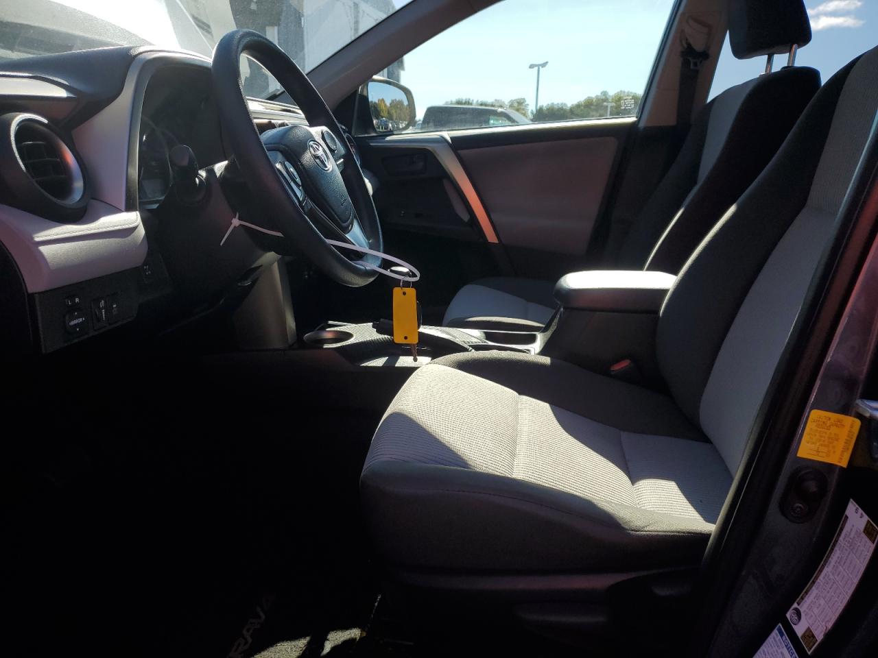 2014 Toyota RAV 4 - Image 7