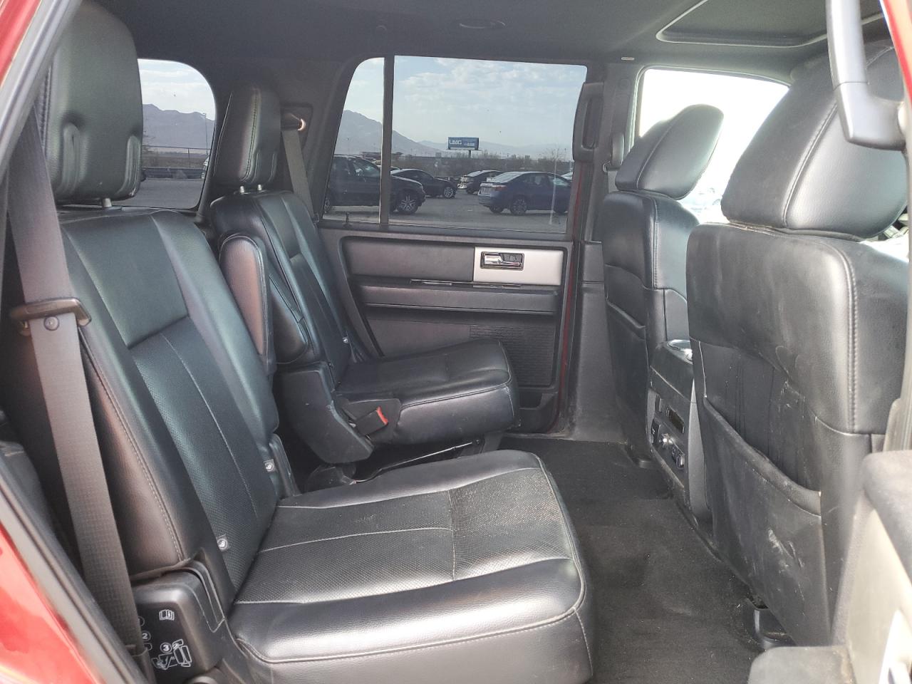 1FMJU2AT2HEA33055 2017 Ford Expedition Limited