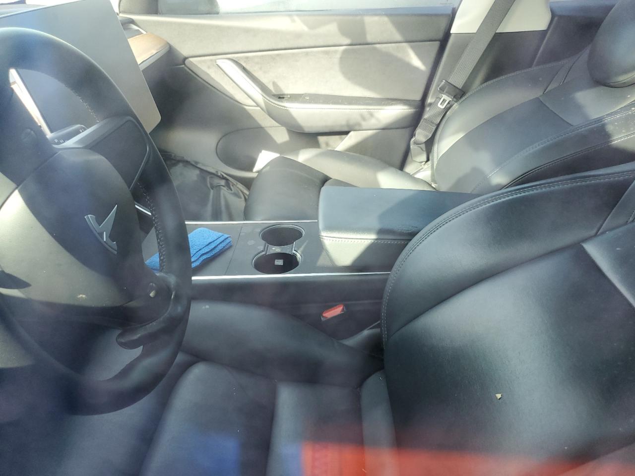 5YJYGDEE3LF050228 2020 Tesla Model Y