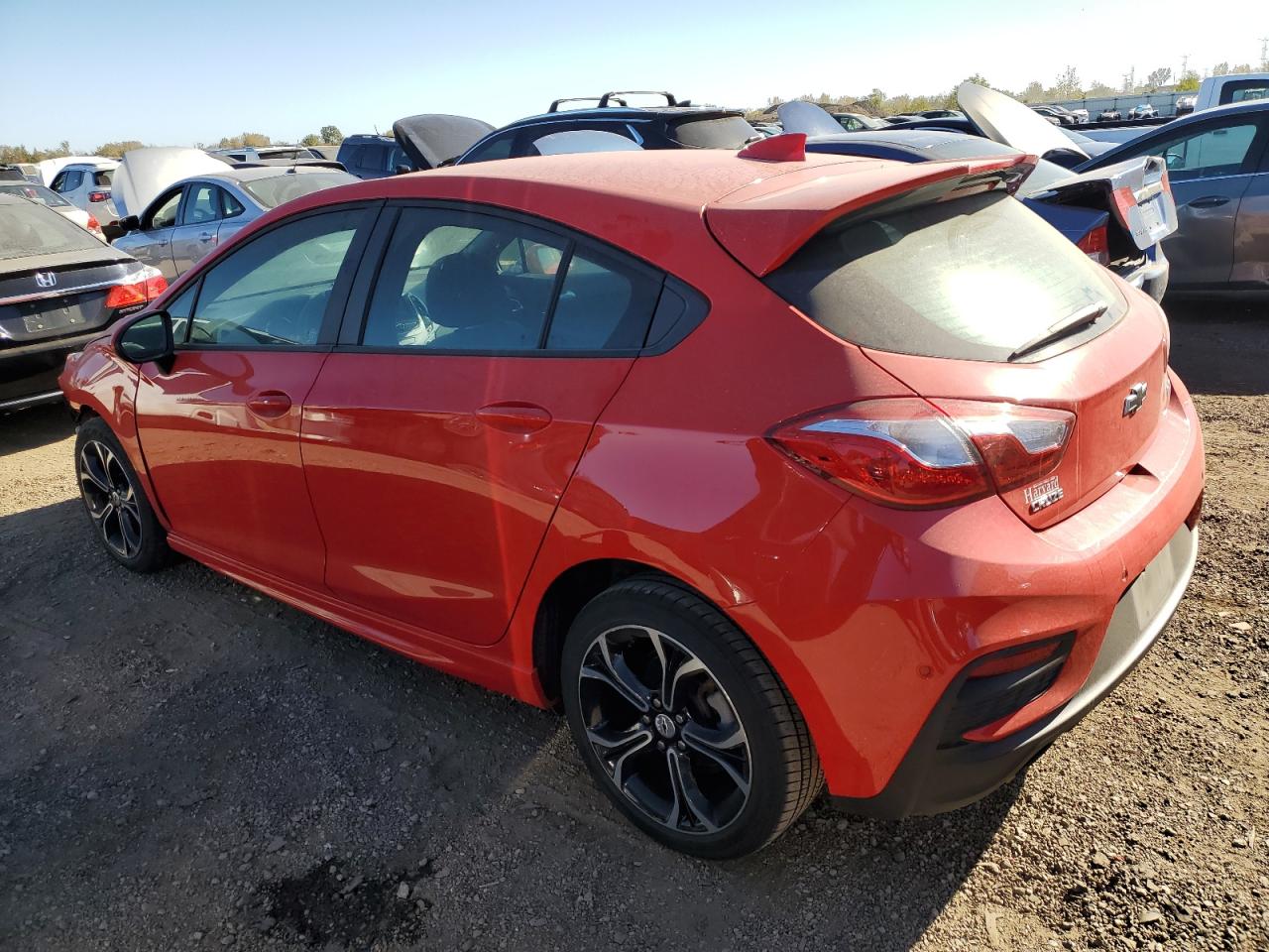 2019 Chevrolet Cruze - Image 2