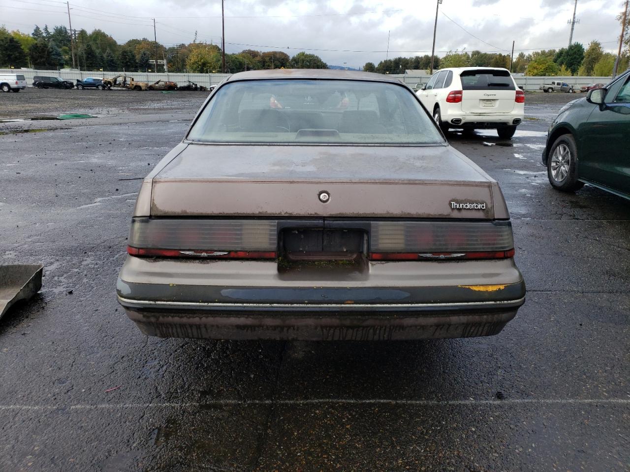 1987 Ford Thunderbird VIN: 1FABP6036HH185658 Lot: 76998984