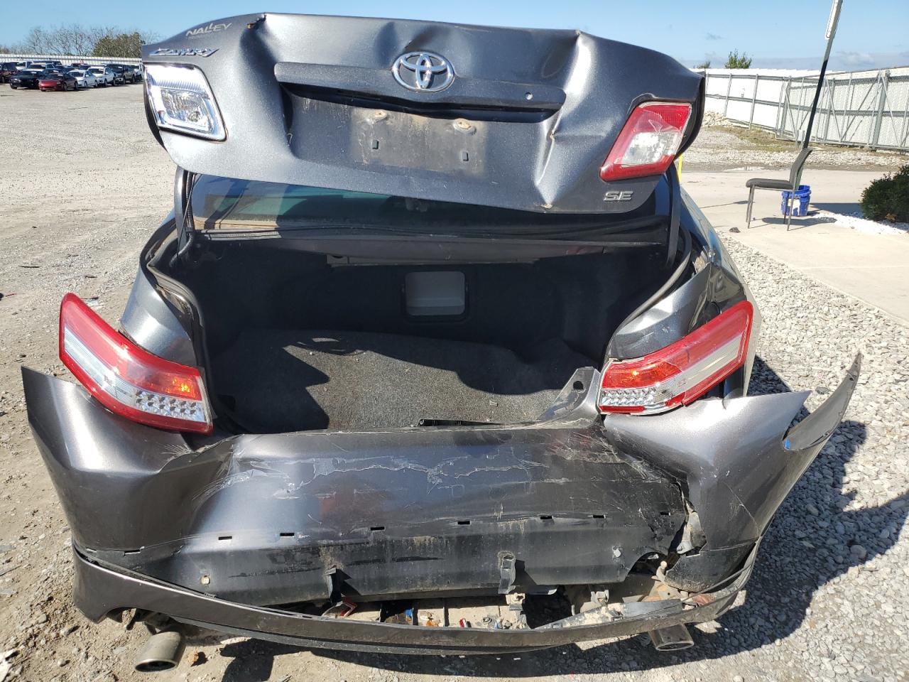 2010 Toyota Camry - Image 6
