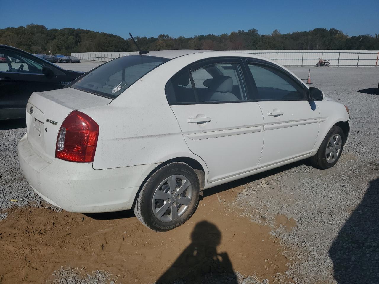 2008 Hyundai Accent - Image 3