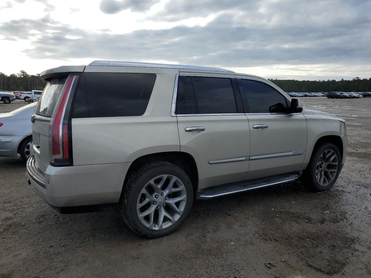 2015 Cadillac Escalade - Image 3
