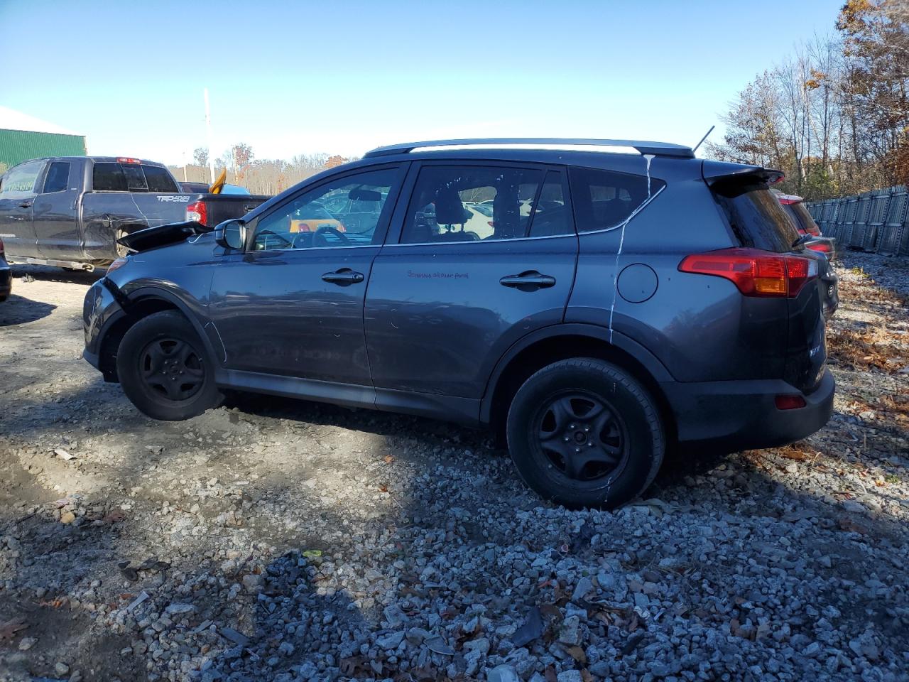 2015 Toyota RAV 4 - Image 2