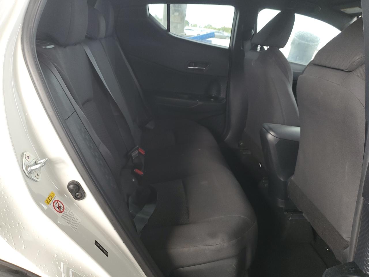 2019 Toyota C-HR - Image 11