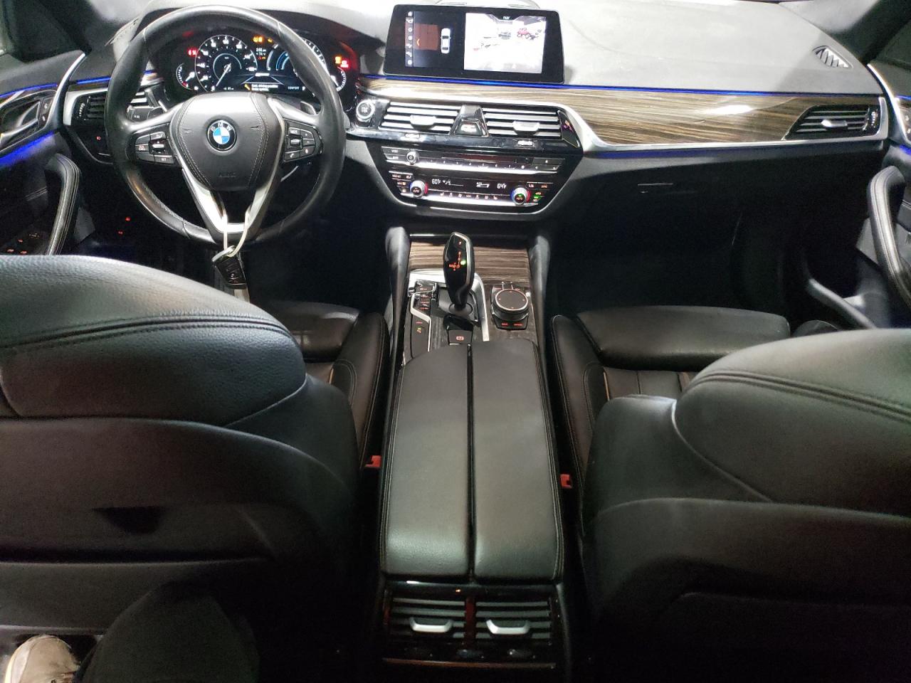 WBAJA9C58JB252255 2018 BMW 530E