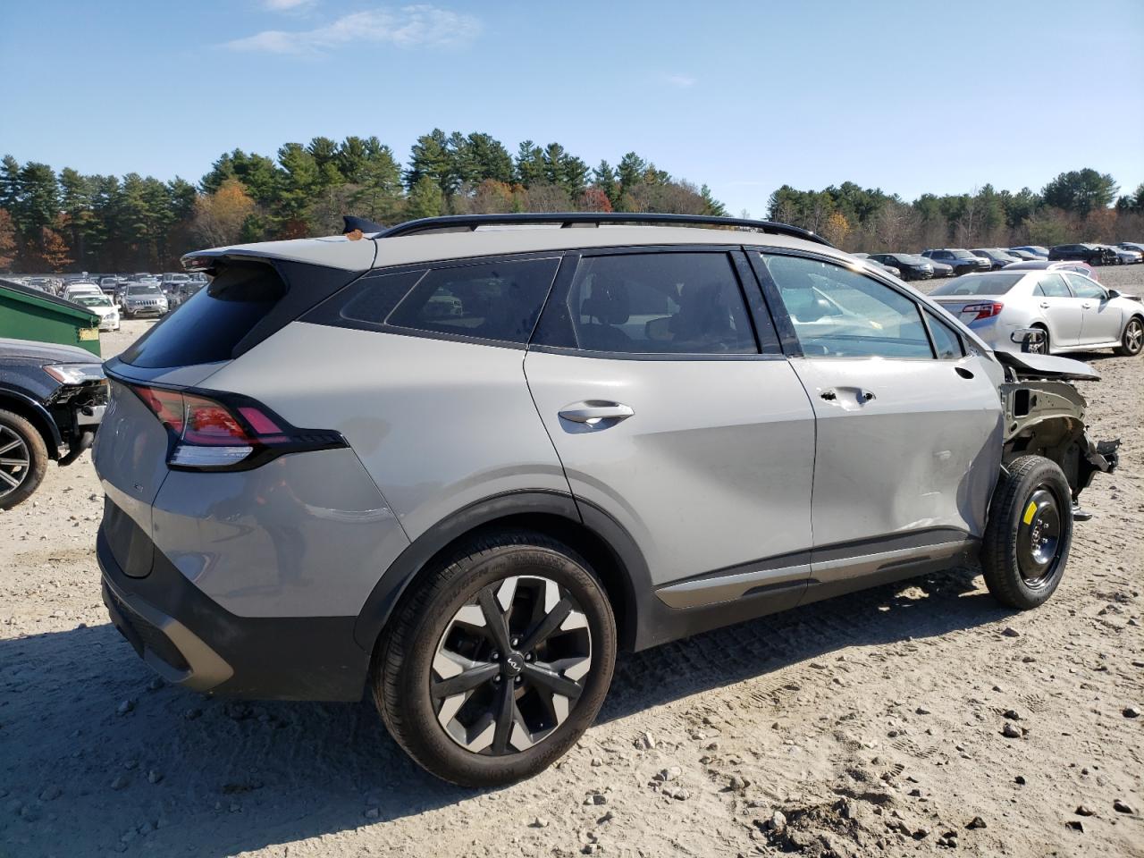 2023 Kia Sportage - Image 3