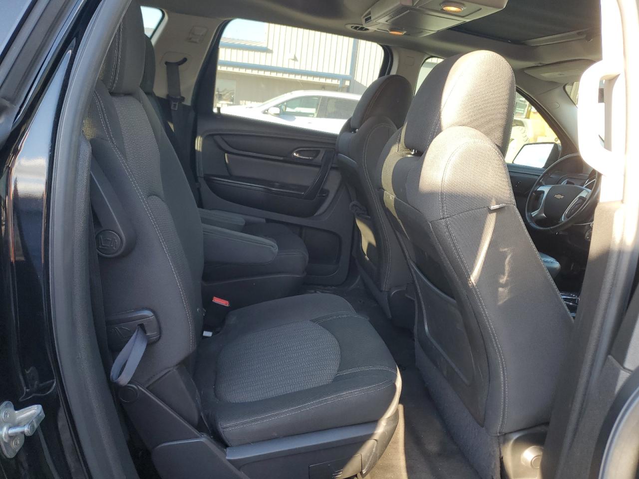 2016 Chevrolet Traverse - Image 11