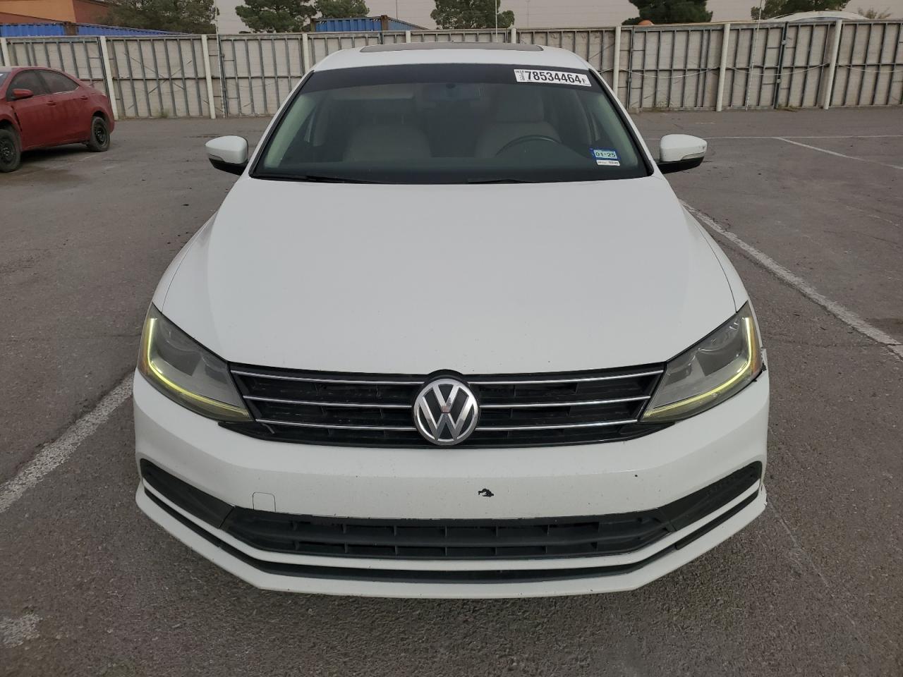 2017 Volkswagen Jetta - Image 5