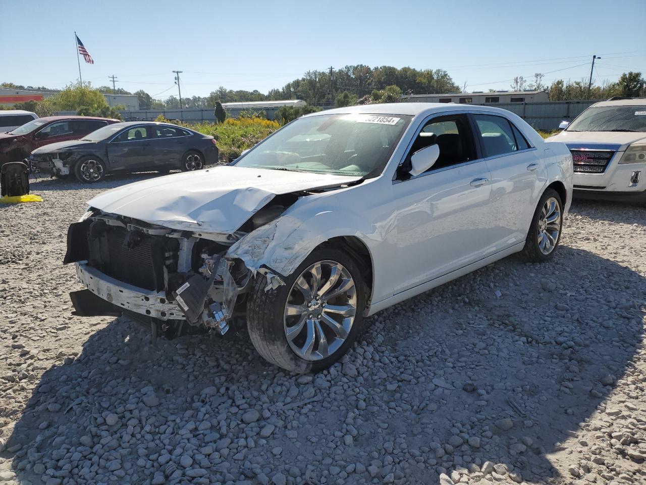 2C3CCAAG2KH755935 2019 Chrysler 300 Touring