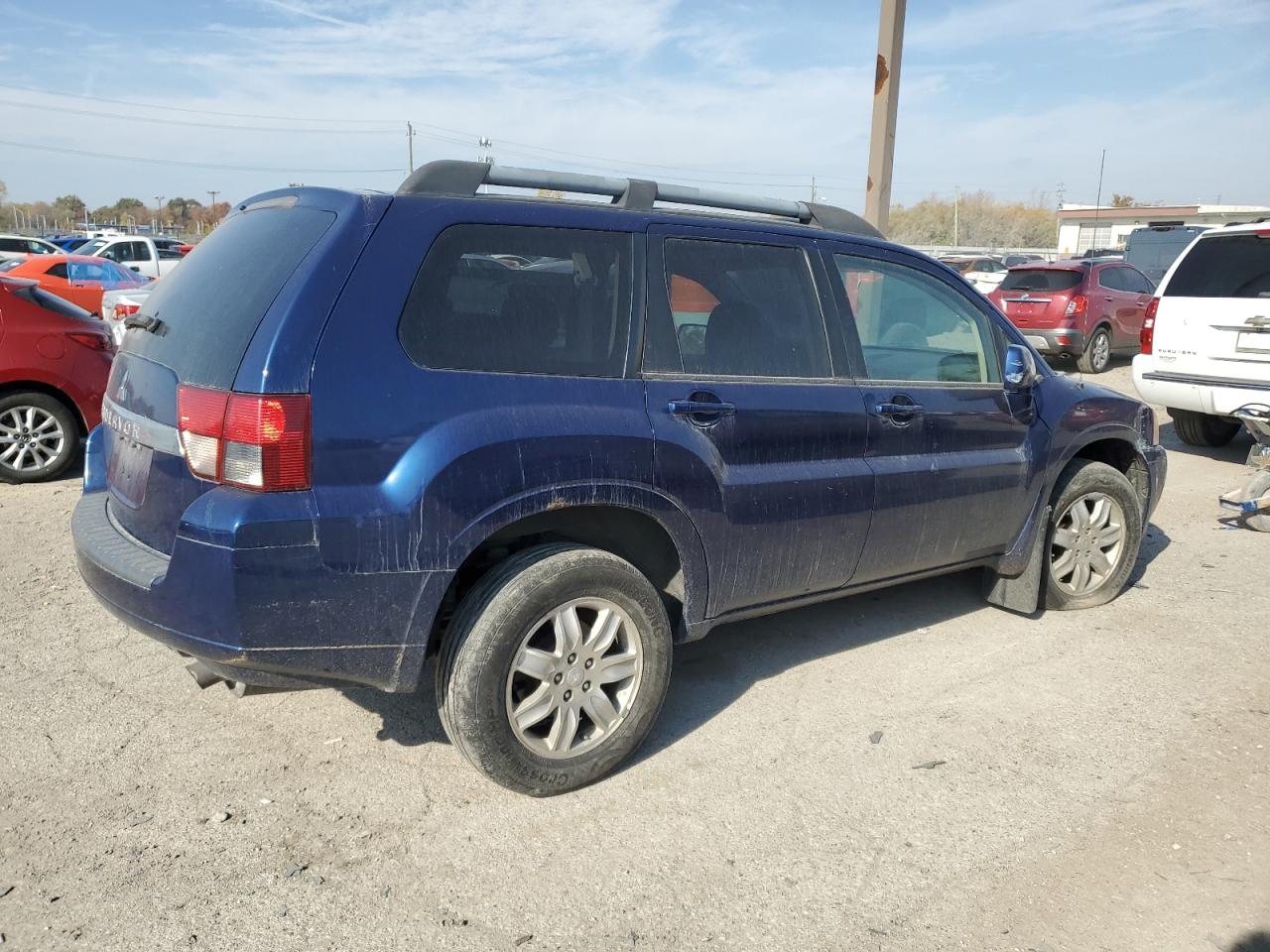 2010 Mitsubishi Endeavor - Image 3