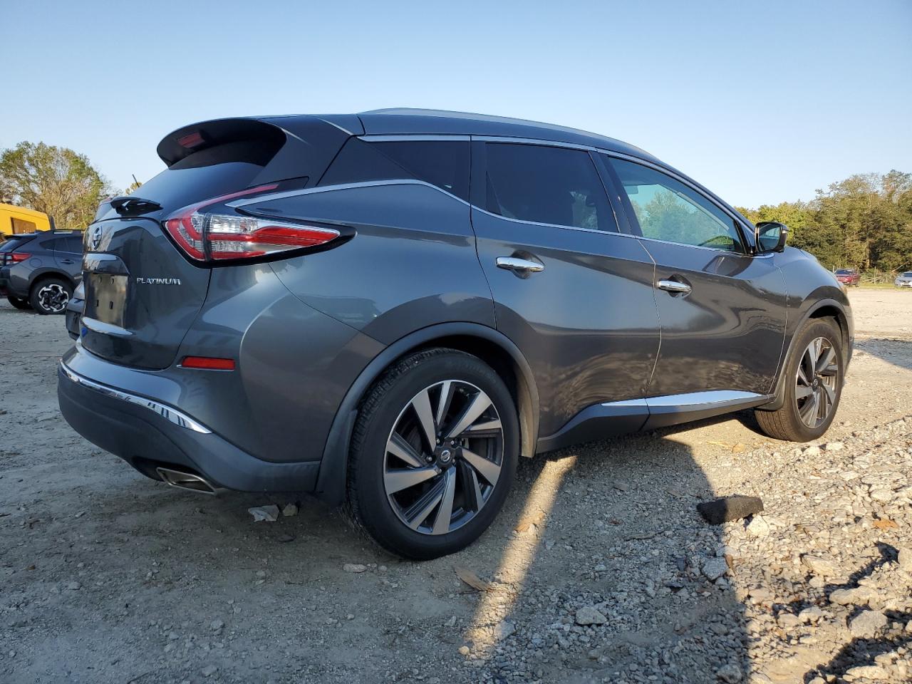 2016 Nissan Murano - Image 3