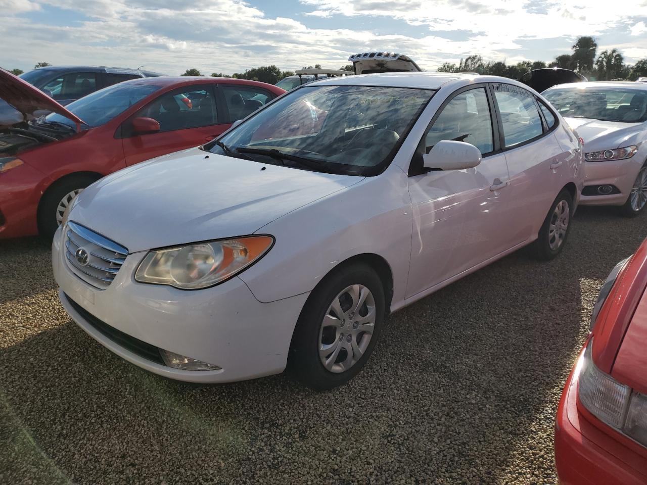 2010 Hyundai Elantra - Image 1