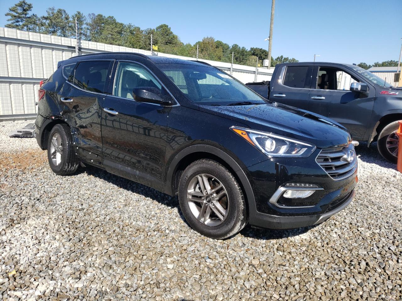 2017 Hyundai Santa Fe - Image 4