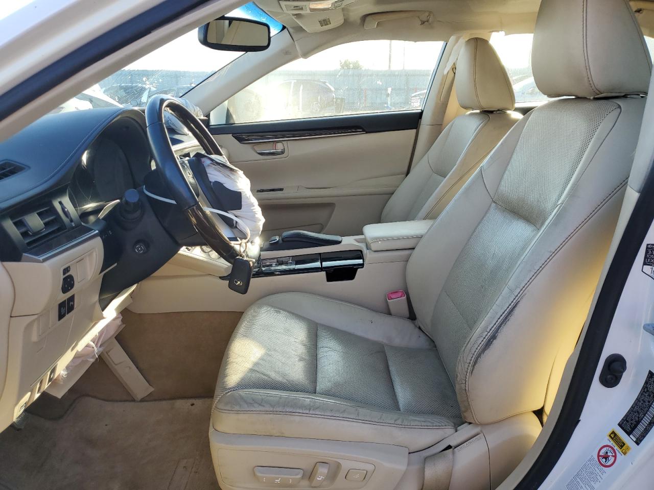2014 Lexus ES - Image 7