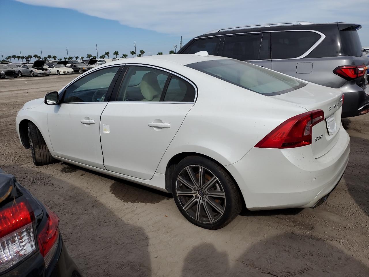 2015 Volvo S60 Premier VIN: YV140MFK4F1343179 Lot: 75131784