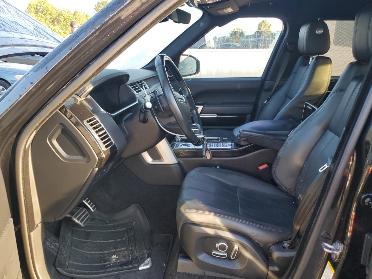 2017 Land Rover Range Rover Supercharged VIN: SALGS5FE3HA327290 Lot: 73703564