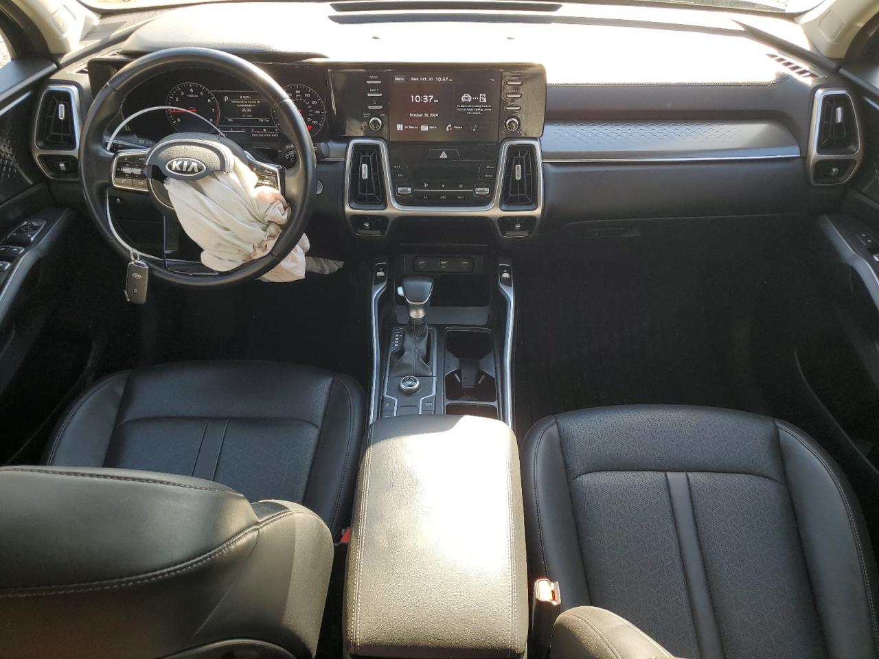 2021 Kia Sorento - Image 8