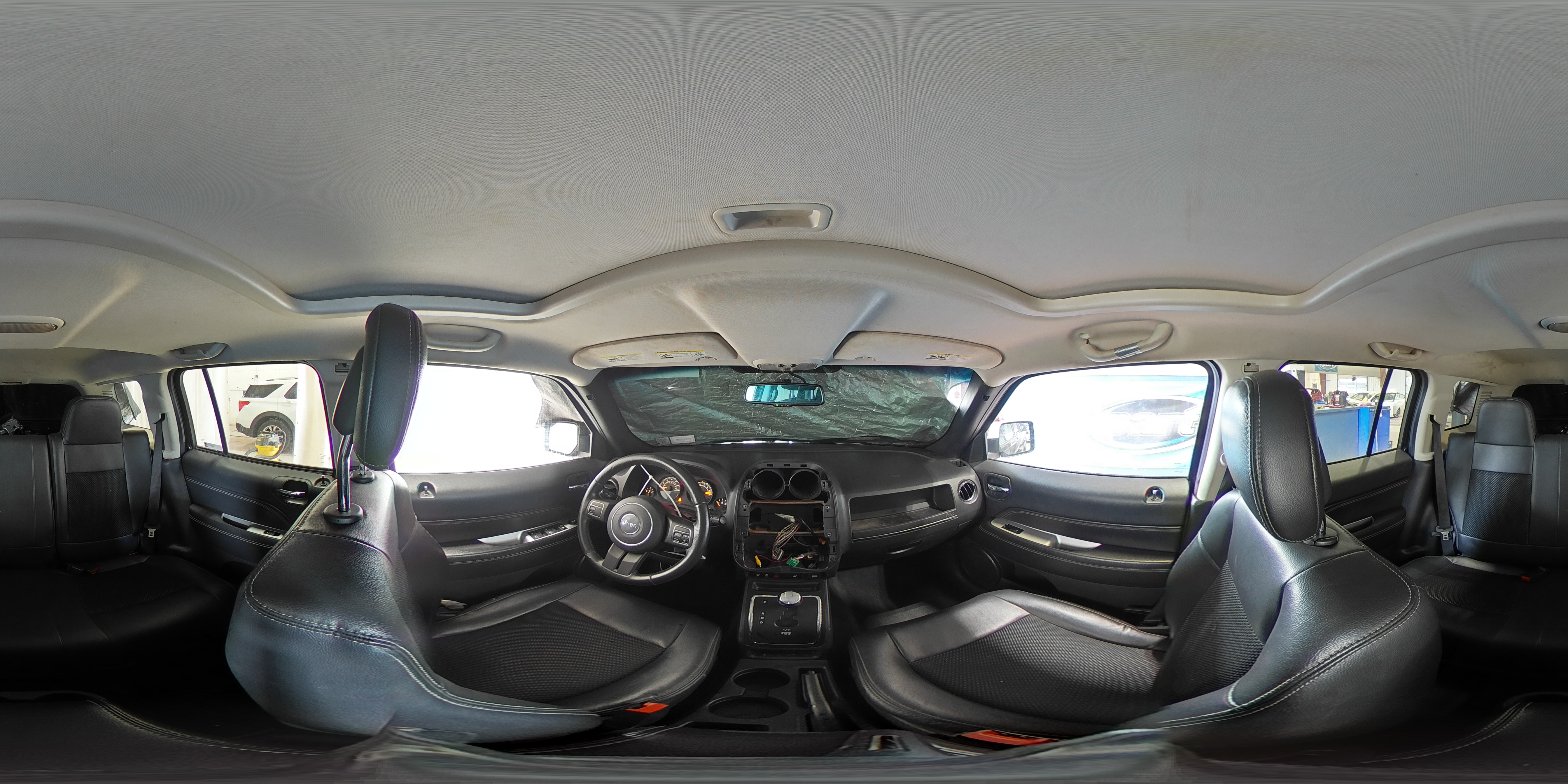 2014 Jeep Liberty (Patriot) - Image 15