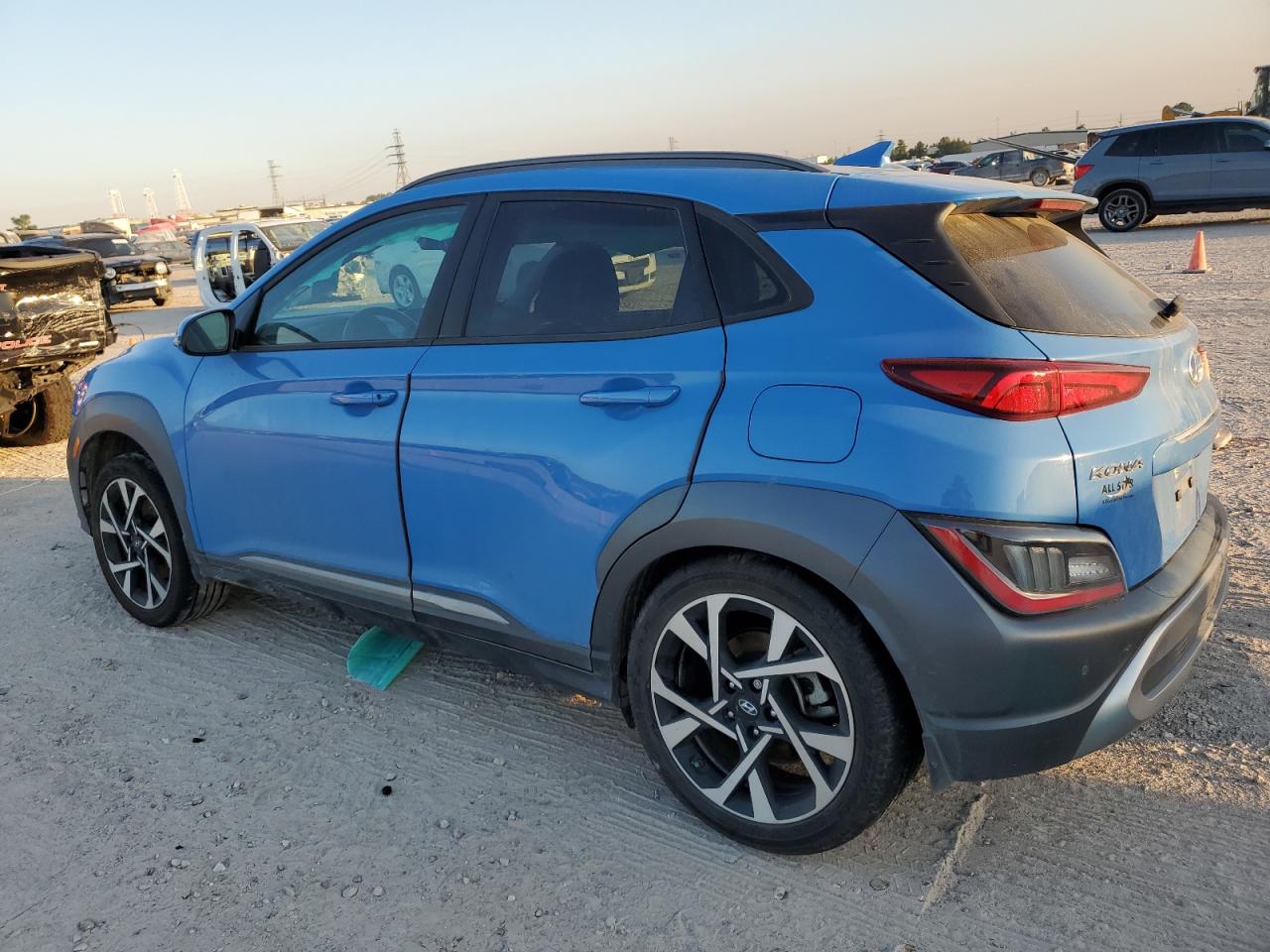 2022 Hyundai Kona Limited VIN: KM8K53A36NU926192 Lot: 77683634