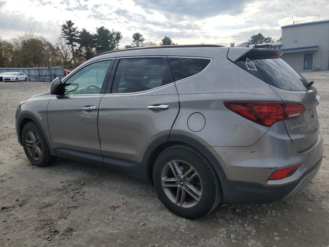 2017 Hyundai Santa Fe - Image 2