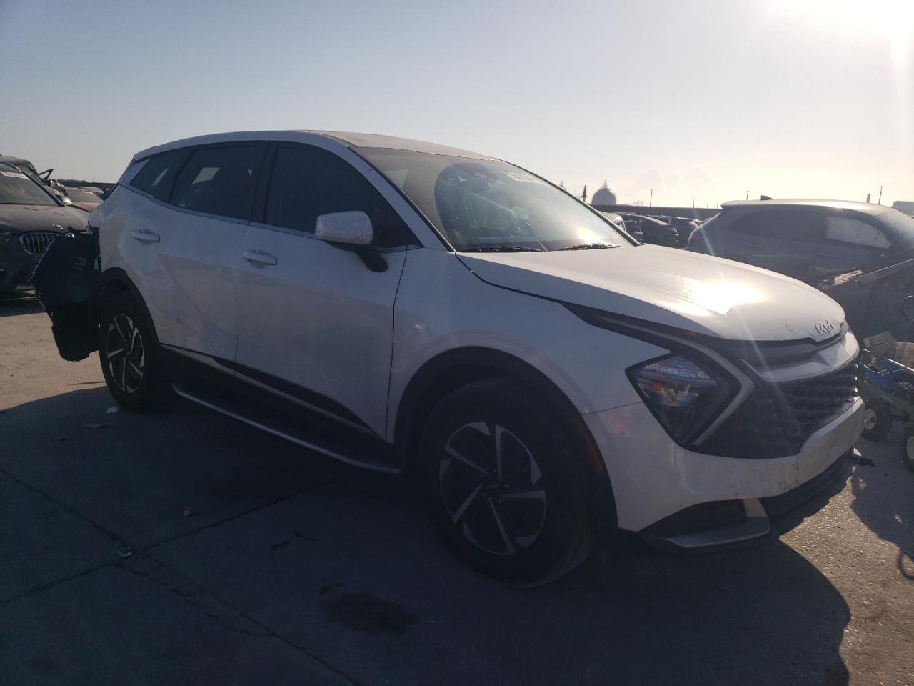 2023 Kia Sportage - Image 4