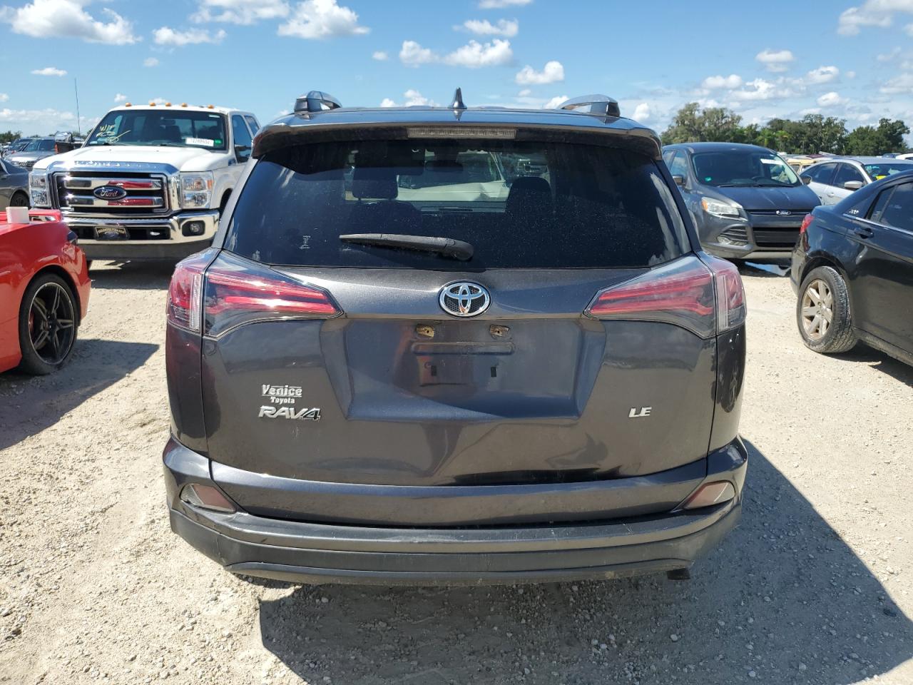 JTMZFREV9HJ112848 2017 Toyota Rav4 Le