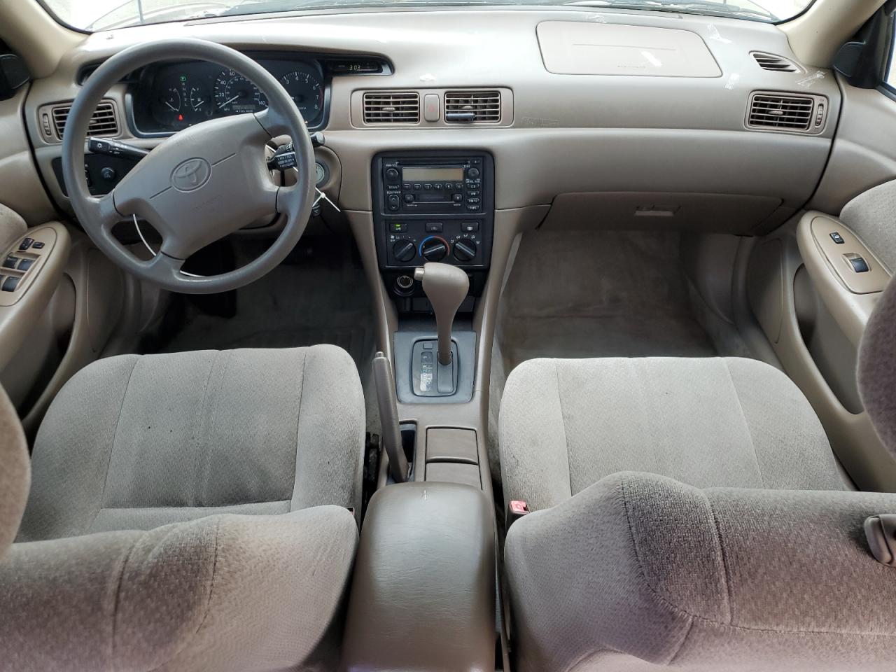 2000 Toyota Camry Ce VIN: JT2BG22K6Y0429470 Lot: 76601684