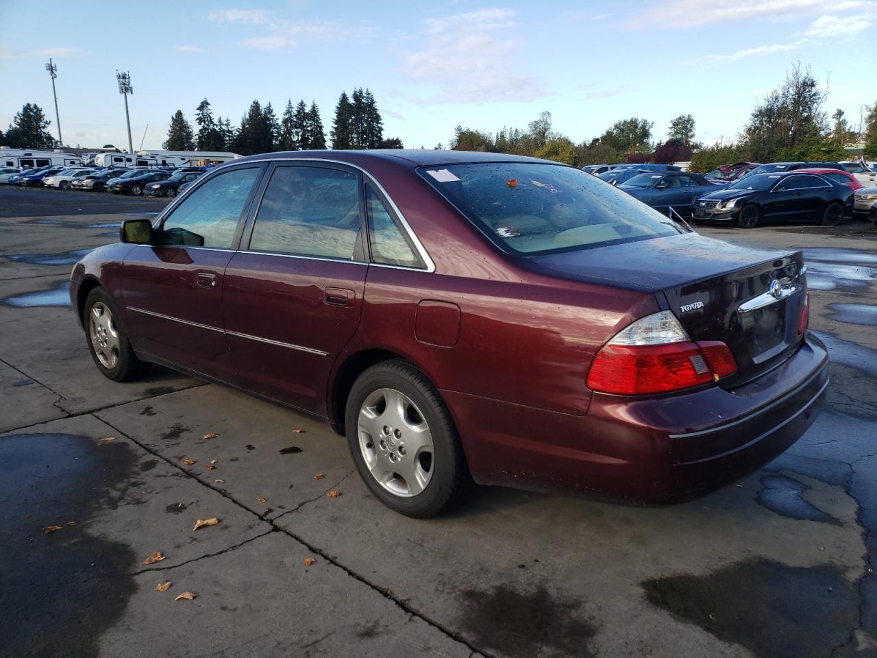2003 Toyota Avalon - Image 2