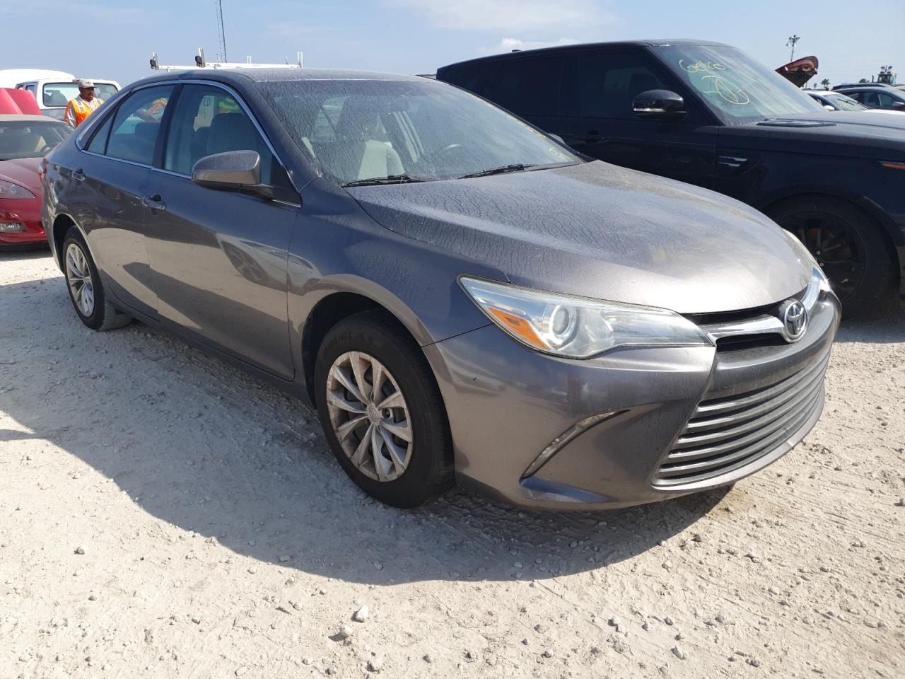 VIN 4T1BF1FKXHU670662 2017 TOYOTA CAMRY no.4