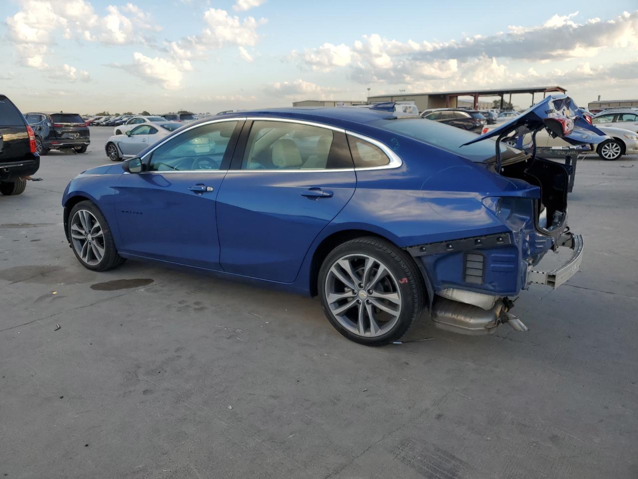 2023 Chevrolet Malibu - Image 2