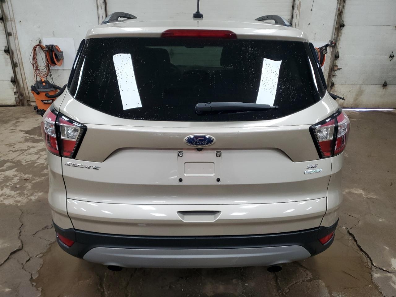 1FMCU0GDXHUD38418 2017 Ford Escape Se