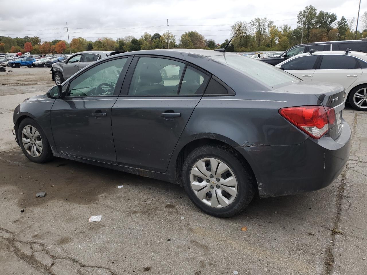 VIN 1G1PA5SHXD7232218 2013 CHEVROLET CRUZE no.2