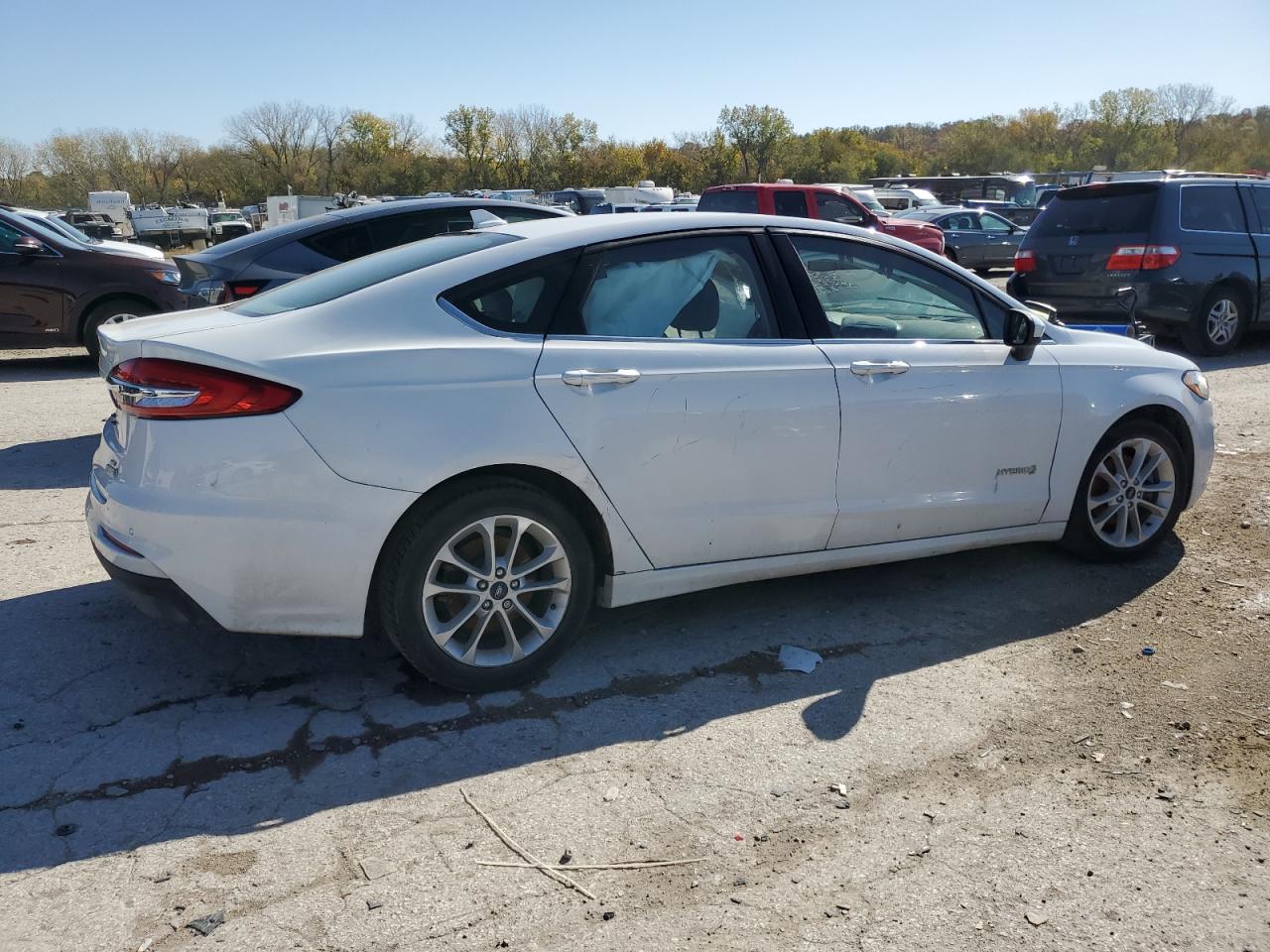 2019 Ford Fusion - Image 3