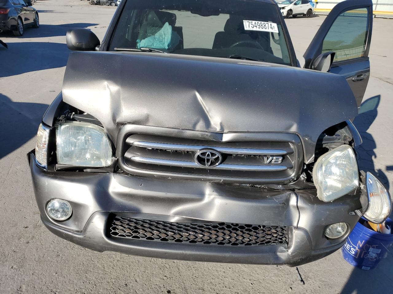 2003 Toyota Sequoia - Image 13